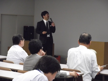 画像:結果解説会の様子