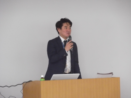 画像:外部講師の日本放送協会(NHK)仙台放送局から木村裕也専任主管