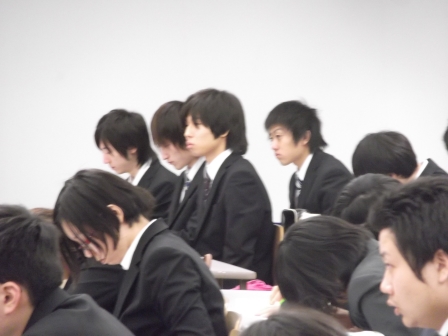 画像:講座を受ける学生たち